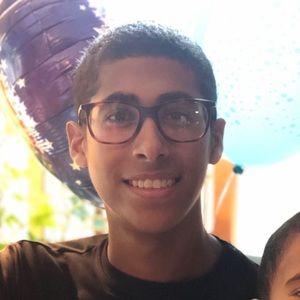 Meet your Posher, Johnmichael